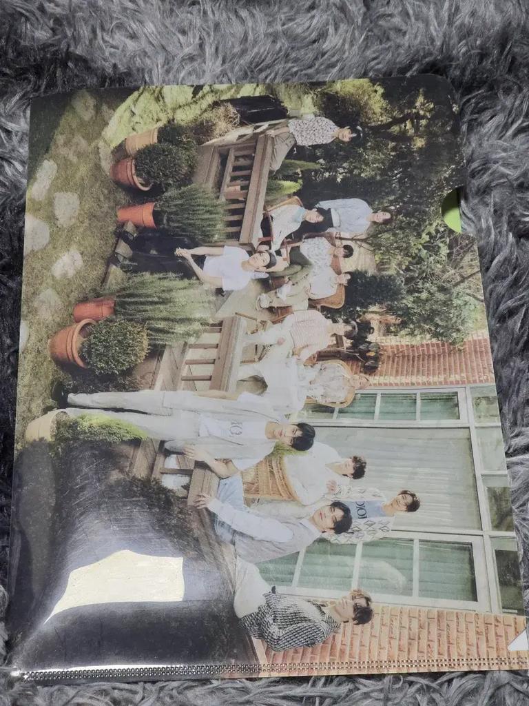 SEVENTEEN Social Club Photobook Used
