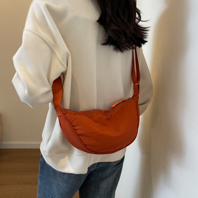 New Fashionable Women's Dumpling Bag Messenger Bag