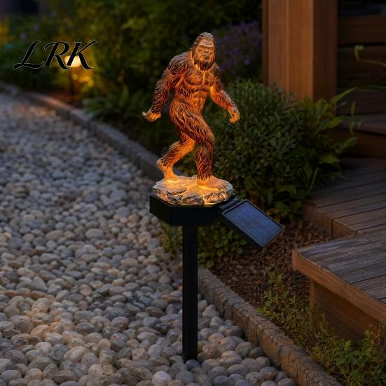 Decoración Temática de Naturaleza Salvaje Luz Solar de Jardín Sasquatch, Luz Estatua con Estaca, Adorno Exterior Impermeable para Camino de Jardín, Patio, Césped, Porche