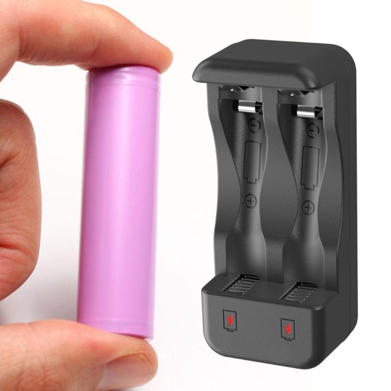 Fast Charging 1.5V Battery Charging Compatibles 2A 3A Batteries and Safety Controls