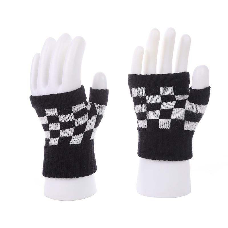 

Теплые перчатки с полупальцами в шахматном стиле для студентов, короткие вязаные перчатки черного и белого цвета, перчатки для письма с отсутствующими пальцами, перчатки на осень и зиму One Size