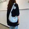 IELGY nylon dumpling bag, Japanese versatile messenger bag, casual large-capacity canvas class shoulder commuter bag