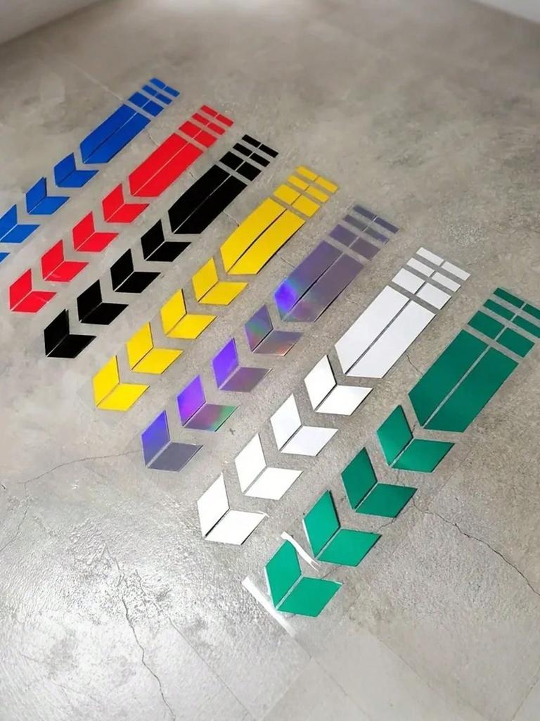 1 Stück Reflektierender Motorradaufkleber, Laser Holografisch, Wasserdichtes TPU, 3D Pfeil, Langlebig/Farbbeständig, Universell für E-Bikes/Motorräder