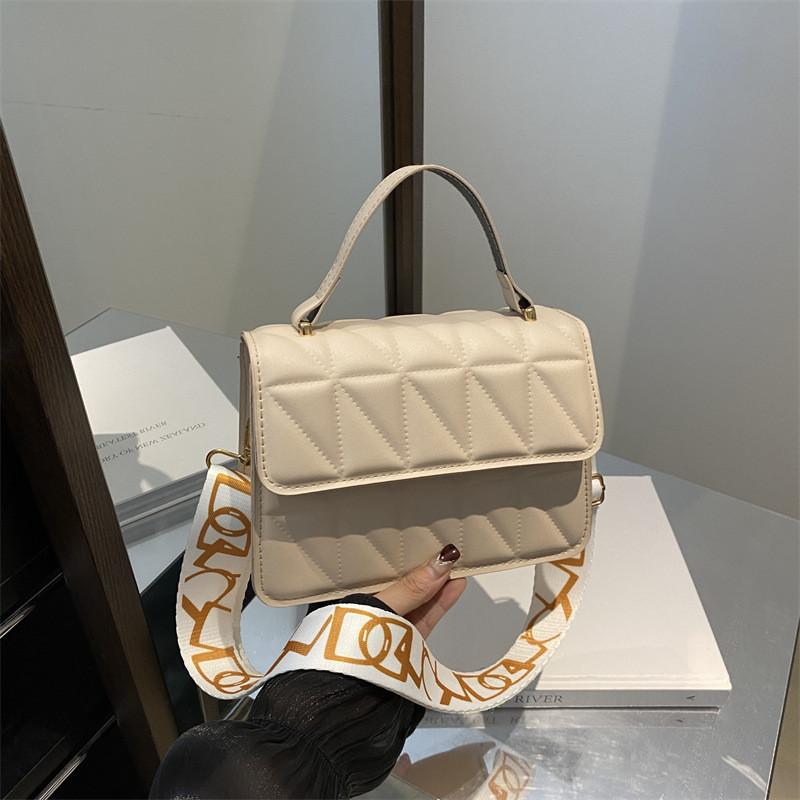

Fashionable Minimalist Small Square Bag In Classic Black Brown White And Khaki For Women хакі