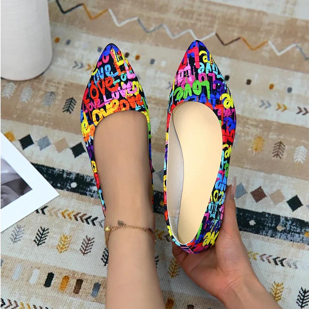 Fashion New Arrival 2025 Women Pointed Toe Beautiful and Fashion Summer Shoes Flat Ballerina Comfortable Casual Women Shoes
