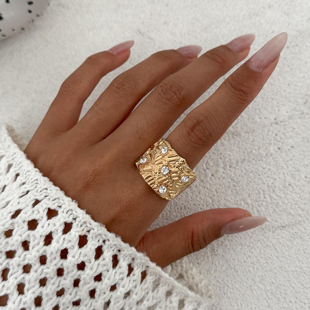 Hip-Hop Irregular Hammer Pleated Diamond Ring, Personalized Metal Wind Wide Version Open Ring