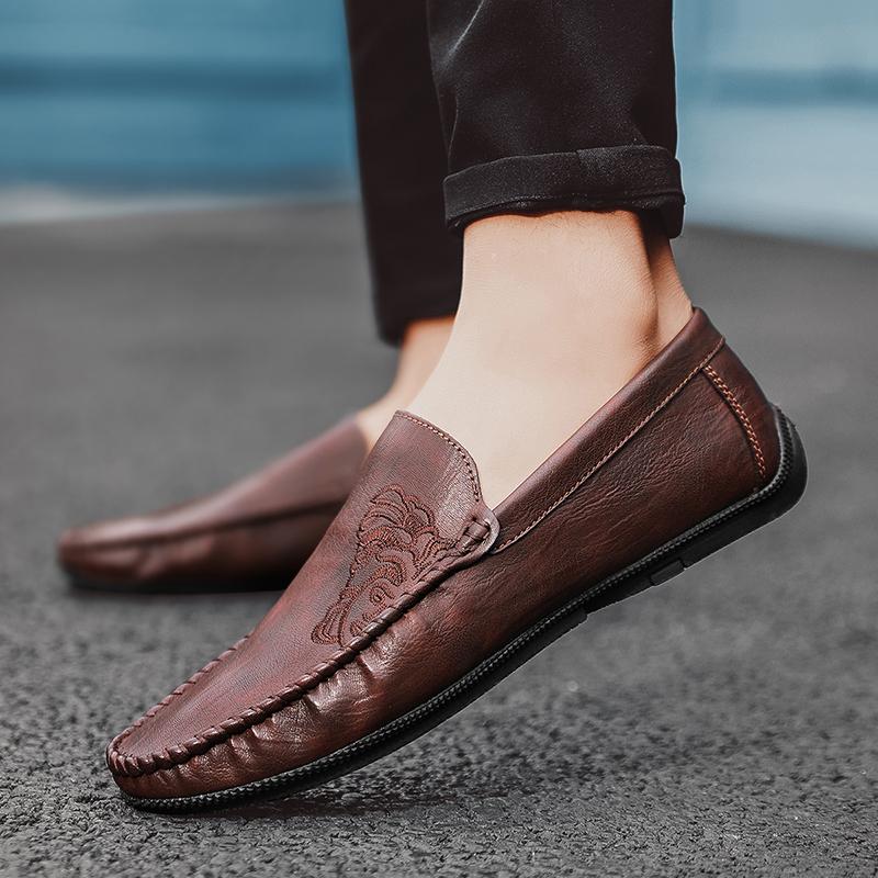 2025 Autumn NEW Men's Loafers Comfortable Flat Casual Shoes Men Breathable Moccasins Slip-On Soft Leather Driving Shoes