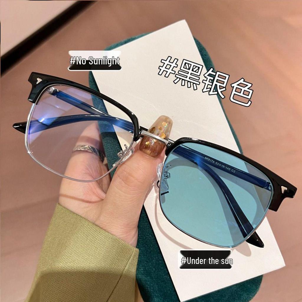Retro Black Half-Frame Photochromic Myopia Glasses with Large Frames and Anti-Blue Light Feature