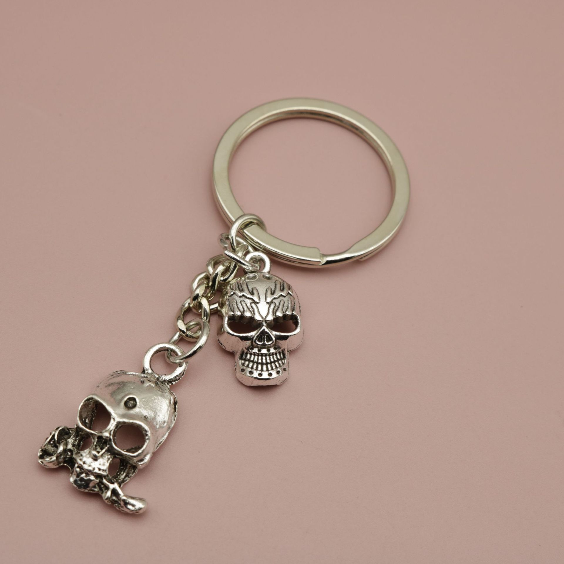 

Горячие продажи ювелирных изделий, минималистский кулон-брелок с черепом one size