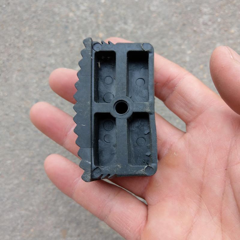 1Pcs Black Rubber Step Ladder Feet Anti-Slip Folding Step Ladder Feet Pad Ladder Foot Grip Cover Protector Replacement Tools