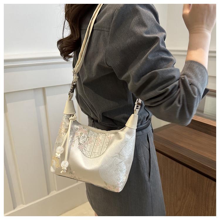New Chinese Style Silk Crescent Bag 2026 Trendy Embroidery Handbag for Women Fashion Small Shoulder Crossbody Purse