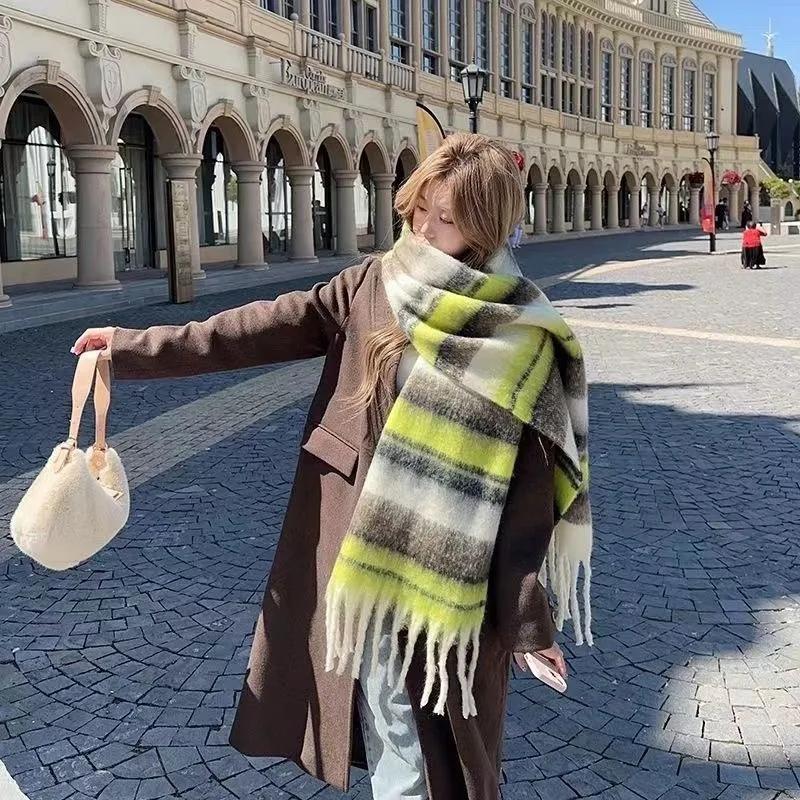 

2025 Winter Thick Warm Scarf Women Cashmere Shawl and Wraps Pashmina Neckerchief Bufanda Female Rainbow Hairy Tessel New