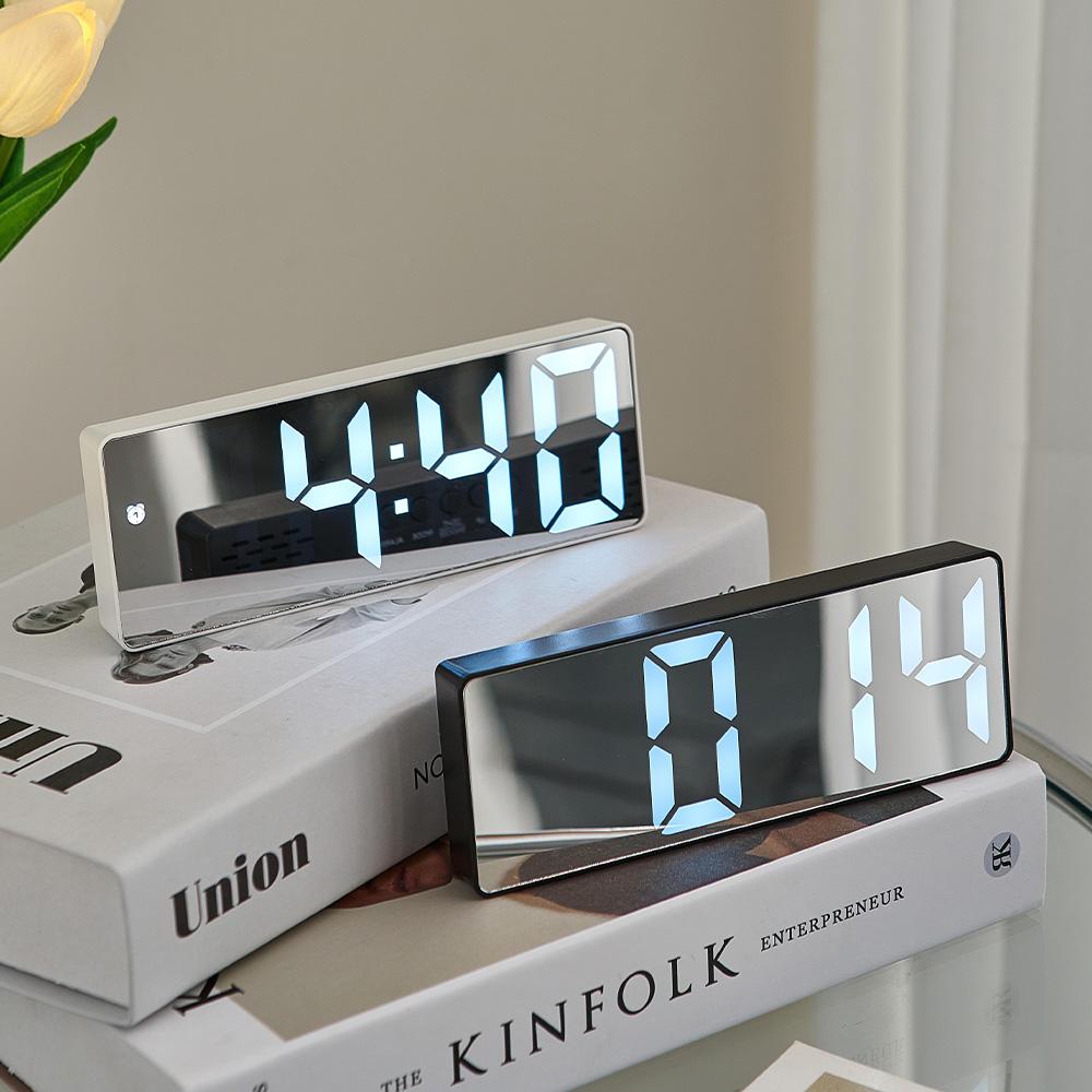 Minimalism LED Digital Alarm Clock Electronic Digital Alarm Clock Digital Clock Table Clock Room Desk Decor Exquisite Home Decor