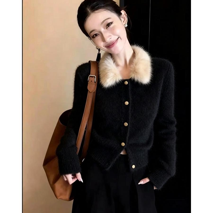 2026 Winter Faux Fur Collar Sweater Knit Cardigan Women's French Style Short Jackets Elegant Fashion Slim Fit Sweaters Ladies Winter Warm Coat Top