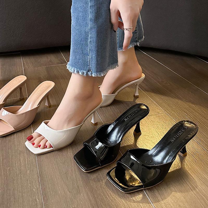 Skinny feet white nude high heels women's 2025 summer new retro square head thin heel sandals one-word cool slippers