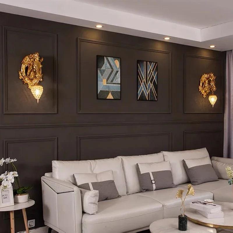 European Style Horse Head Wall Lamp with Electroplated Decorative Background for High-end Lights In Clubs and Hotel Lobbies