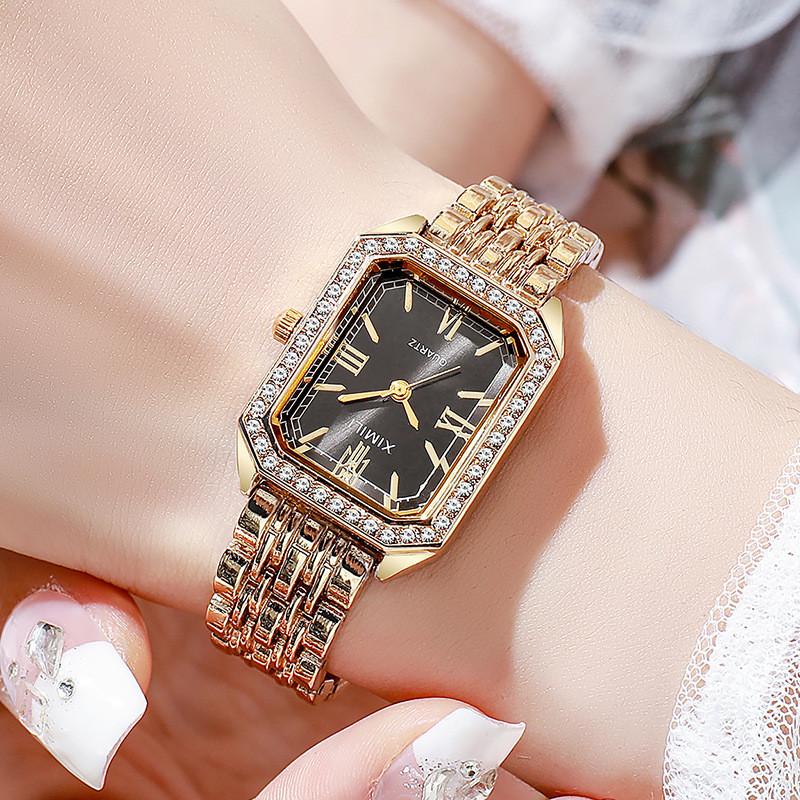 Elegant Ladies Quartz Watch With Diamond Accents For Casual Wear