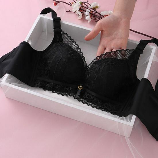 Sutiã Push-Up Macio de Primavera para Mulheres: Fino, Suporte Lateral, Sem Aros, Espessura Média, Branco/Cor da Pele.