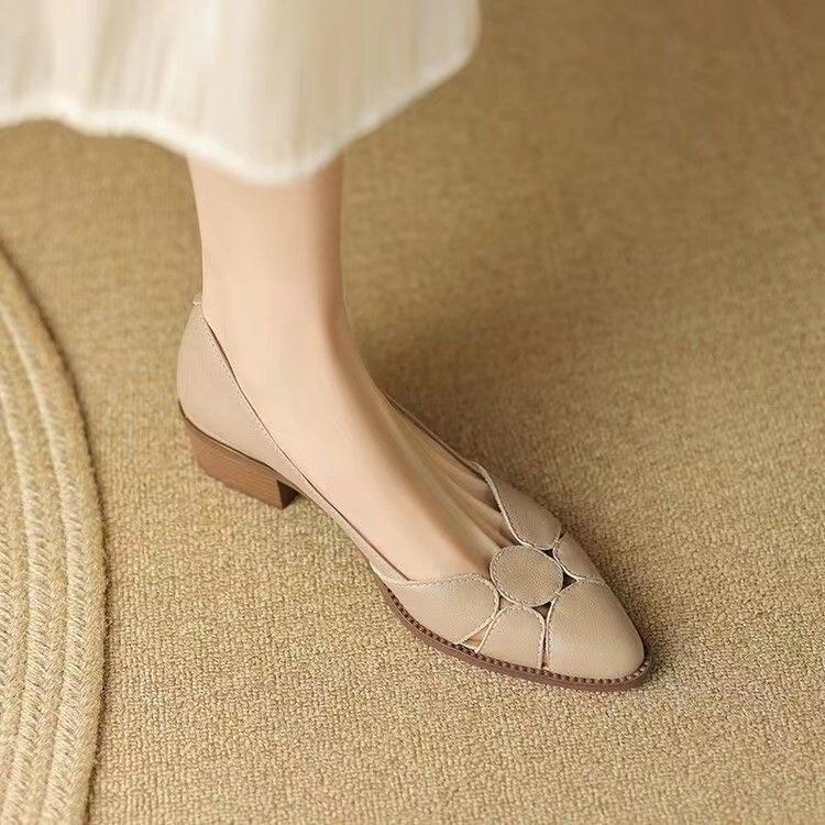 

Coarse heel commuter single shoes women s summer 2025 new high heels British shallow mouth hollow breathable small leather shoes women s 40 абрикосовий