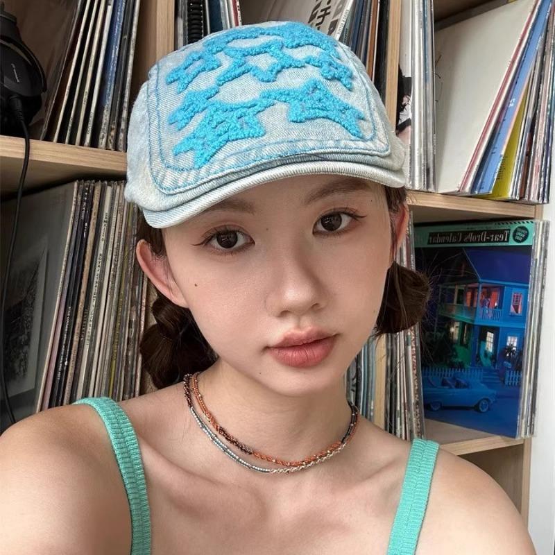 Vintage star washed denim forward hat female versatile reverse beret big head circumference hat spring and autumn