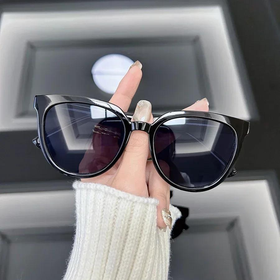 

Classic Square Casual Fashion Sunglasses Women Men Vintage Stylish Oval Shaped Minimalist Female Male Other