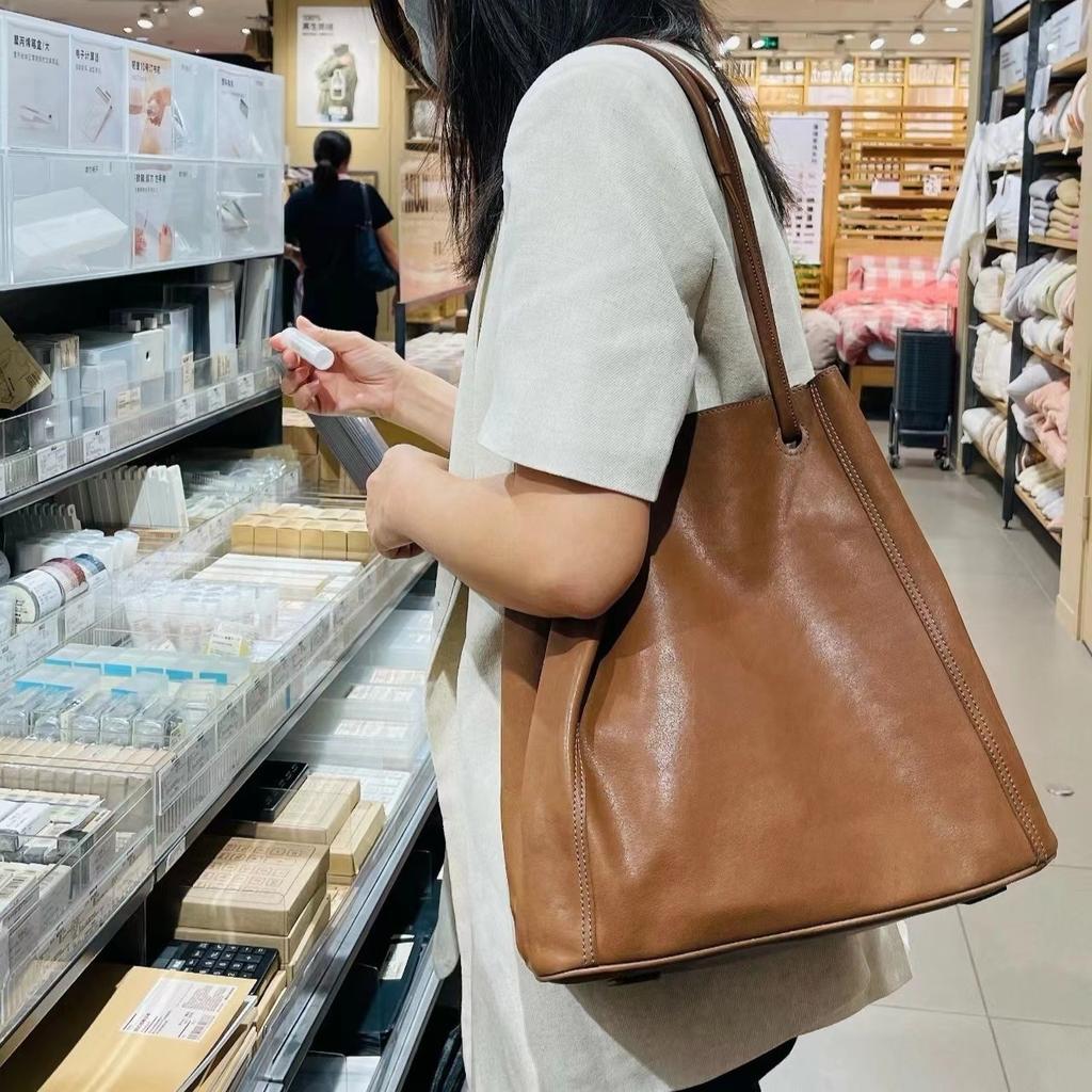 Damenhandtasche echtes Leder Bucket Bag große Kapazität Pendler-Umhängetasche