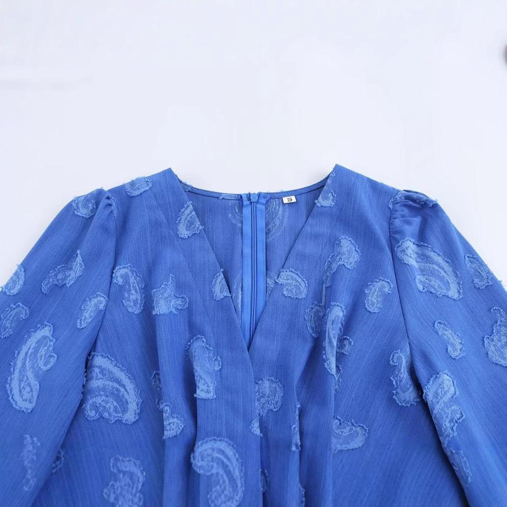 2025 Spring Women's European & American Style V-Neck Waist-Hugging Dress