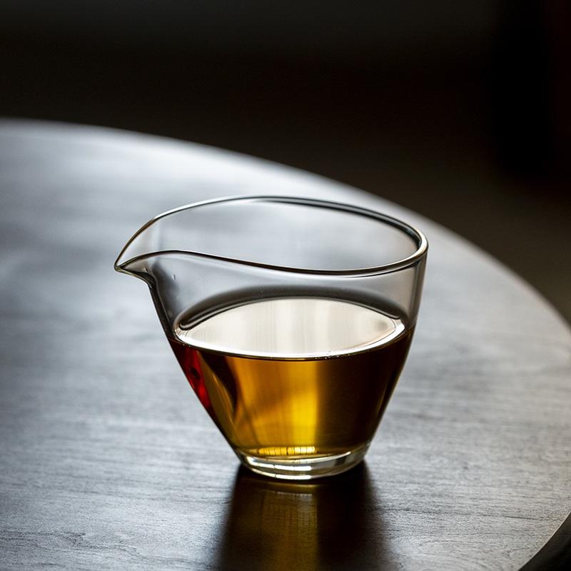 210ml Heat-Resistant Glass Fair Cup Thickened Glass Tea Sea High Temperature Resistant Tea Divider