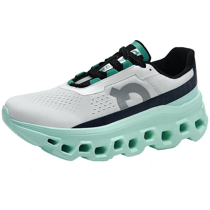 Thick Soled Raised Round Head Canvas Sports and Leisure Shoes with Versatile Design, Anti Slip and Breathable Board Shoes