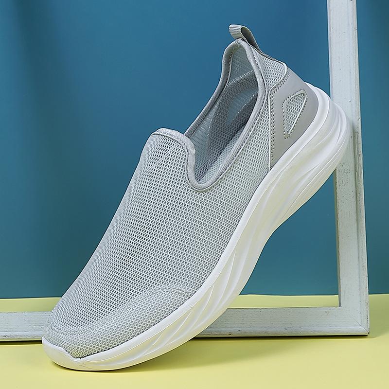 Summer Men's Shoes Spring and Autumn Black Mesh Shoes Fly-woven Mesh Sports Running Shoes Casual Soft-soled Versatile Shoes