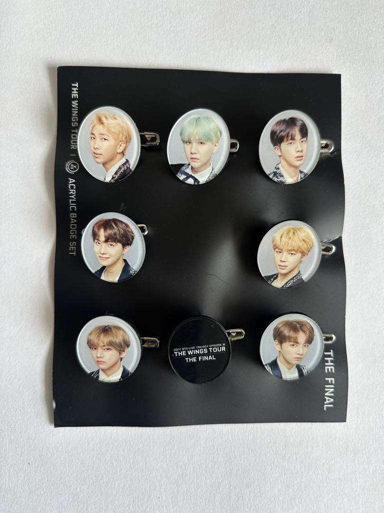 [USED] BTS Wings Tour Final Official Acrylic Badge (All Members)