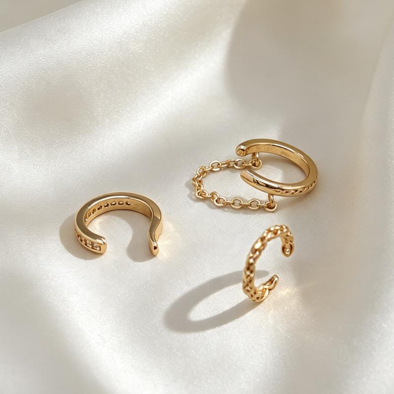 Niche Design Chain Ear Bone Clip Set, Simple Diamond-set Ear Clip Without Ear Holes, Female, Stacked and Worn Combination Earrings