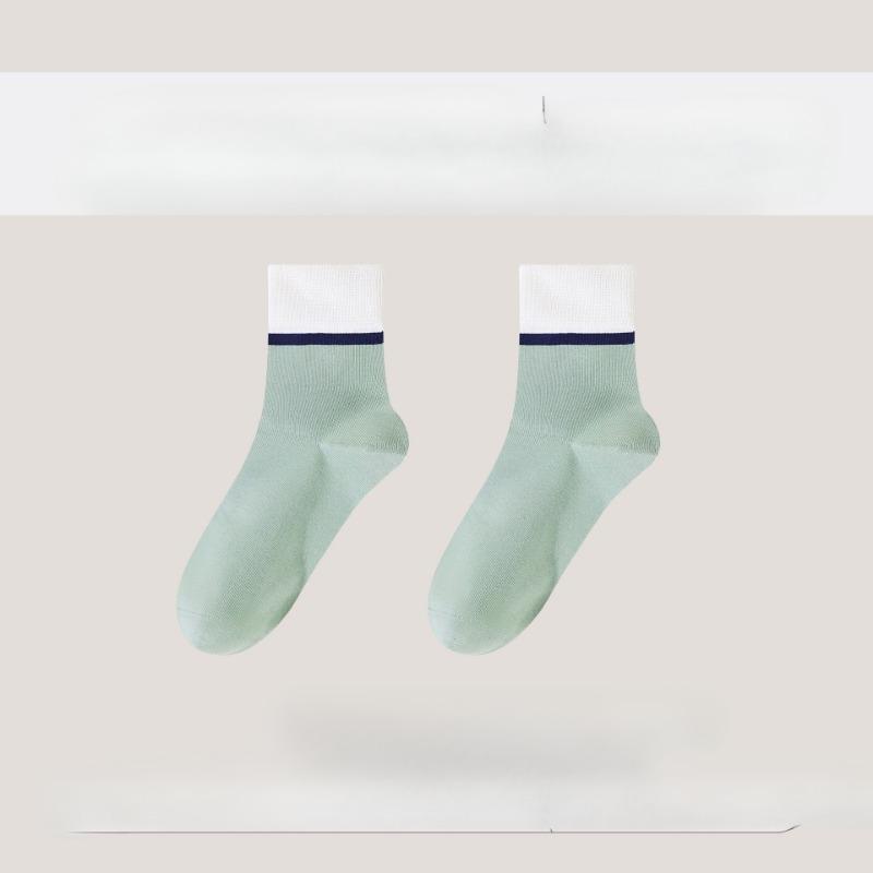 

Female Spring and Summer New Simple Leisure Cotton Anti Bacterial Anti Odor Sweat Breathable Tube Socks 1 pair зелений