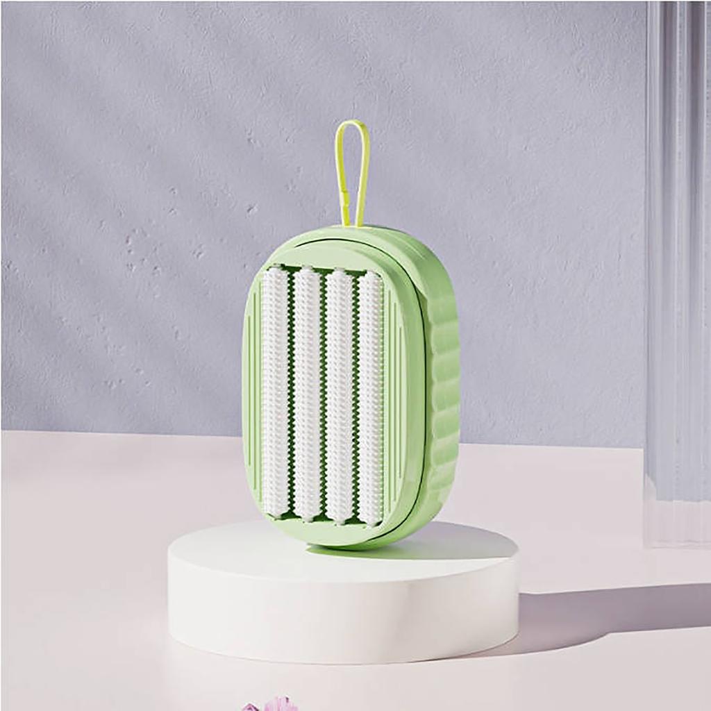 Press The Liquid Washing Brush, Household Multifunctional Soft Rubber Roller  Quickly And Richly, And The Underwear Cleaning Brush Is Light Green.