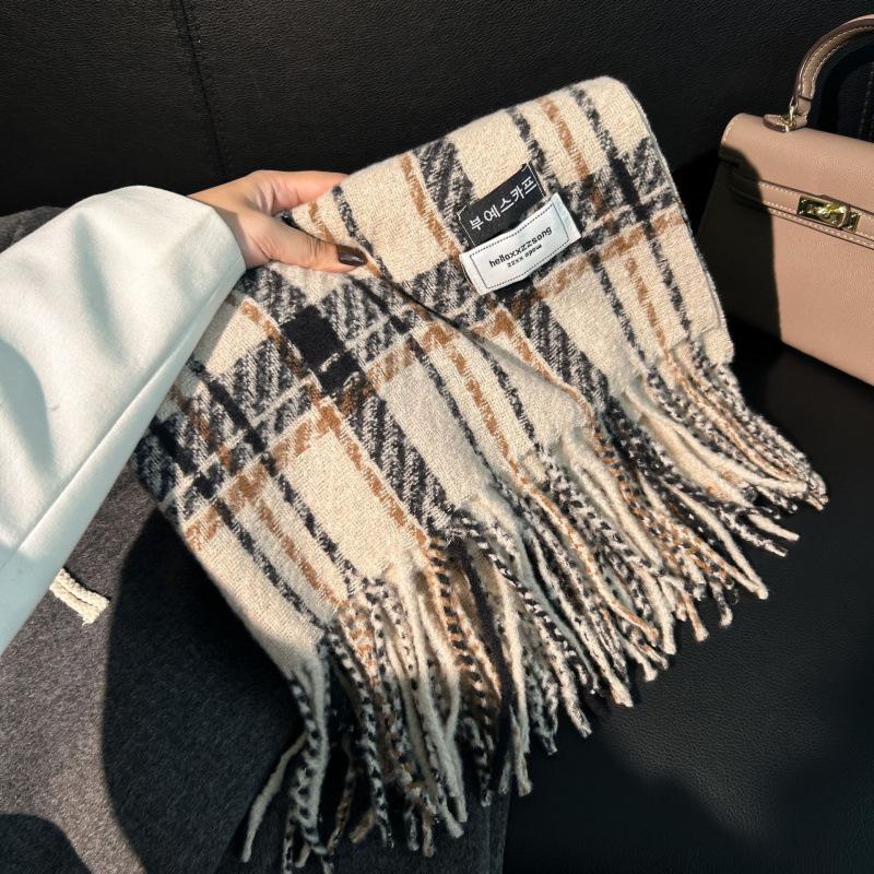 High-End Plaid Shawl for Women - 2025 Autumn/Winter Korean Style Thickened Imitation Cashmere Scarf