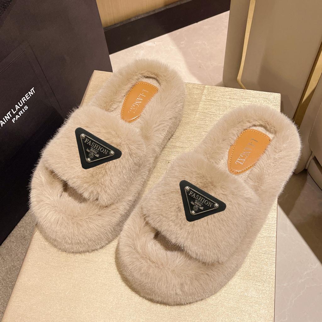 Mao Mao slippers women wear thick soles to increase the height of autumn and winter cotton towing home light luxury inverted triangle explosion plush