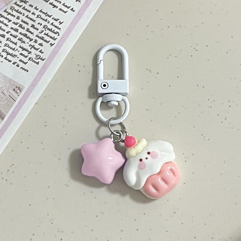Niedlicher Cartoon-Schlüsselanhänger mit kleinem Bärenkuchen, süßer, exquisiter Schlüsselanhänger, Anhänger, vielseitige Rucksack-Dekoration, Zubehör, Geschenke