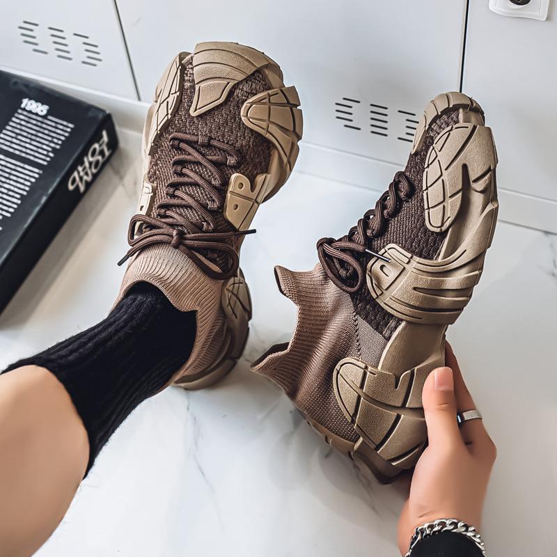 

2025 літо нові кросівки на платформі на шнурівці нековзні з мухотканини чоловічі туфлі з носком тренд вуличні кросівки для бігу 44 кавовий