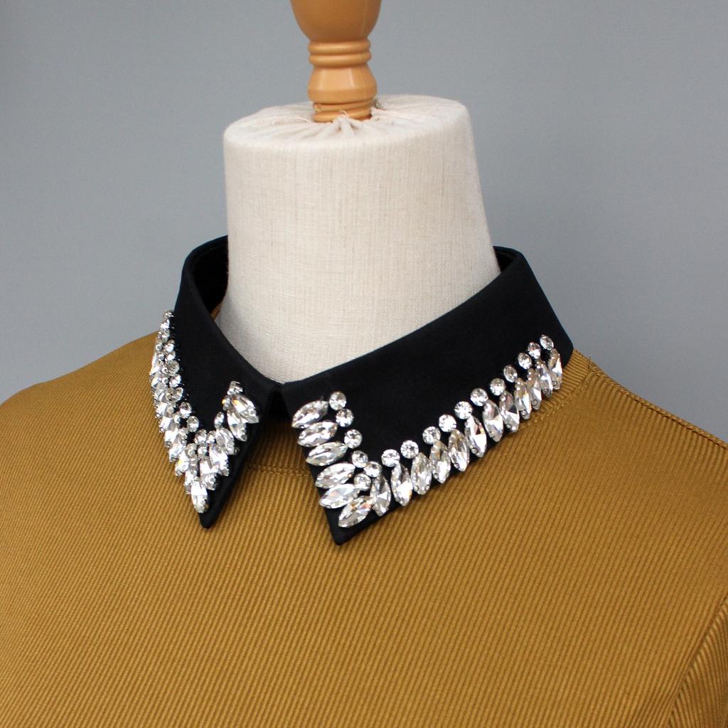 Retro Rhinestone False Collar. Luxurious Beaded and Shiny In Spring, Summer, Autumn and Winter. Handmade with Nailed Beads. Retr