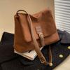 Stylish Vintage Flannel Shoulder Bag For Women High-end Versatile Commuter Bag