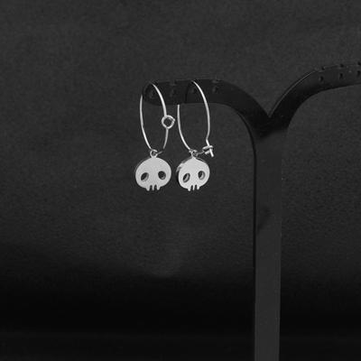 European American Halloween Ladies Earrings Ghost Pendant Hip Hop Punk Without Pierced Ear Clip Dangle Earrings for Men Women