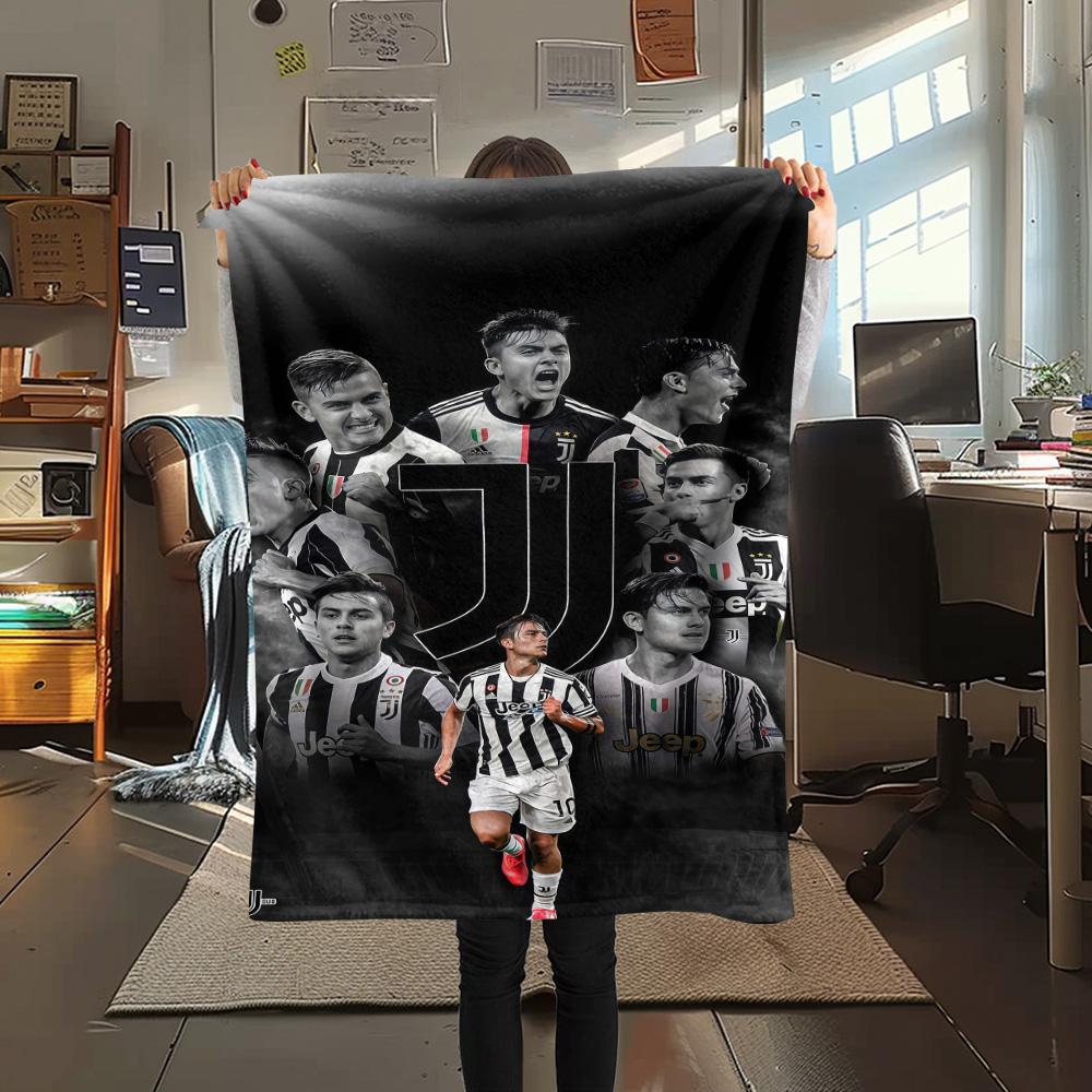 

Juventus FC Print FlAannel Blanket, High quality Comfortable for All Seasons, Home Decor, Warmth and Comfort 80cm x 120cm