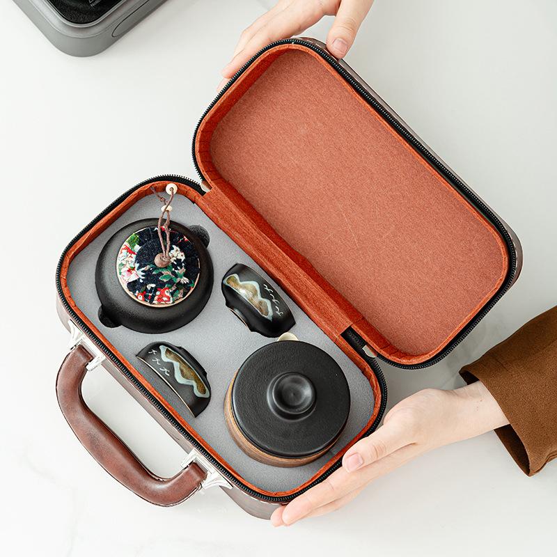 

Yanhe coarse pottery Qingshan one pot four cups travel set outdoor ceramic teapot coarse pottery set Kuaike cup commemorative