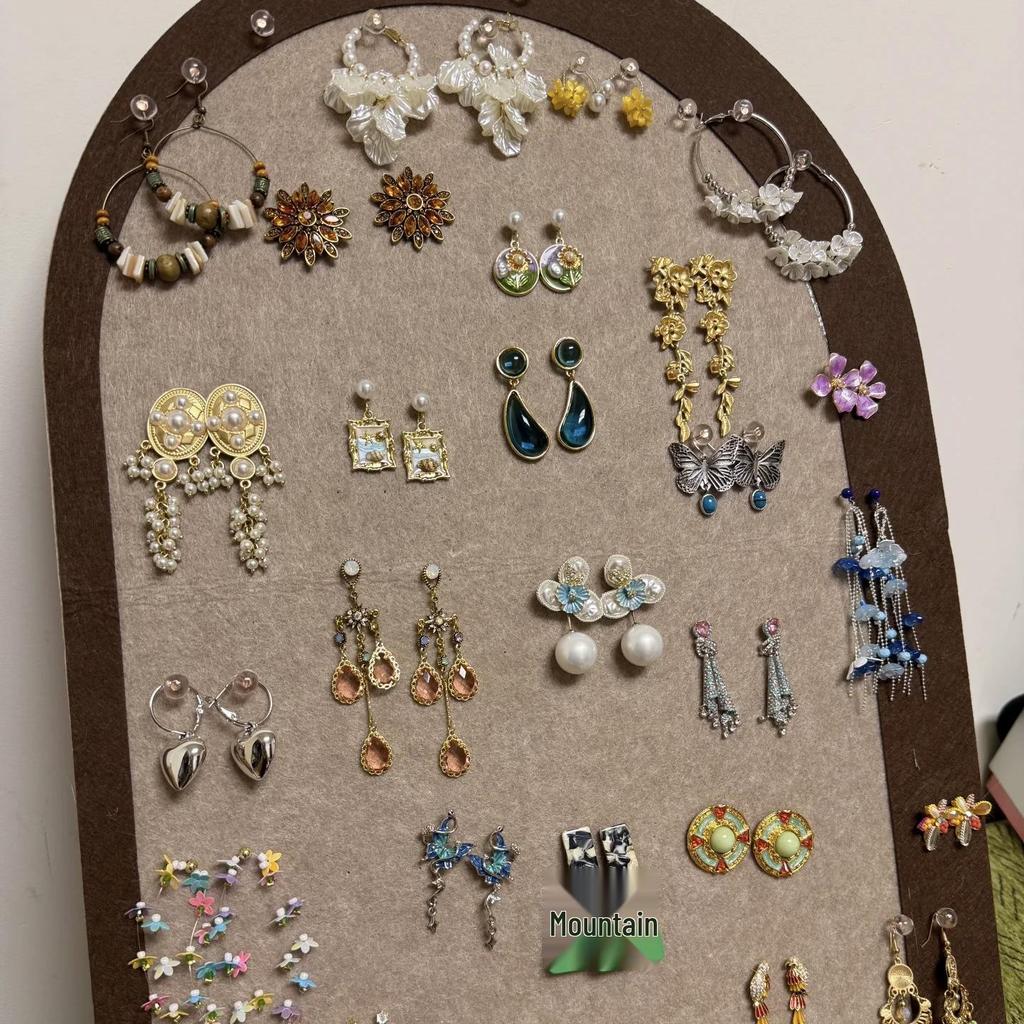 Silver Needle Cross-Border Tassel Earrings: Women's Versatile, Stylish Studs with a Unique, Trendy Design.