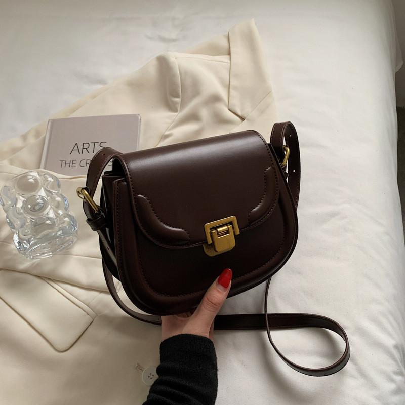 Vintage Chic Bag Women s 2023 New Autumn And Winter Unconventional Simple Small Square Bag High-end Feel Shoulder Bag