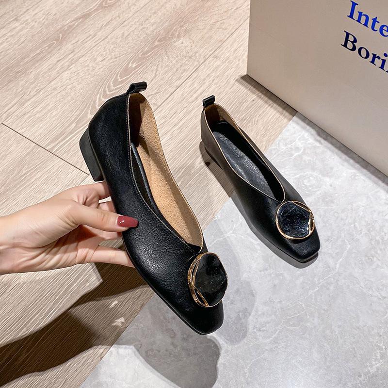 Shallow Mouth Single Shoes Women's 2024 New Retro Buckle Low Heel Flat Shoes Square Headed Soft Leather Mary Jane Shoes