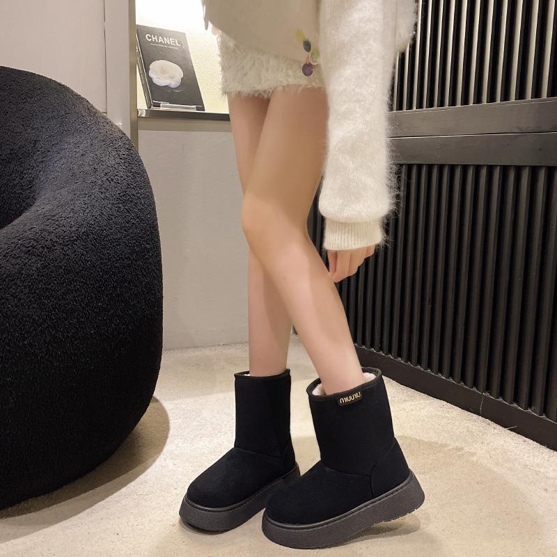Fashion Boots Snow Warm Ankle Chelsea Snow Boots 2024 Winter Thick Sole Goth Shoes New Short Plush Walking Chaussure Women