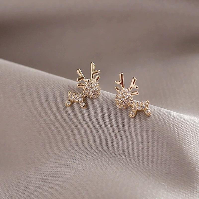 S925 Silver Needle Korean Minimalist Reindeer Stud Earrings - Cute, Sweet, and Versatile Christmas Accessory.
