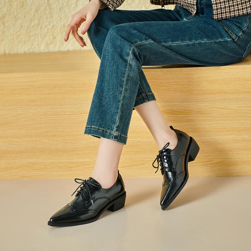 Fashion 2025 Women's European and American New Spring and Autumn Pointed Leather Lace up Middle Heel Retro Blake Lefu Single Shoes