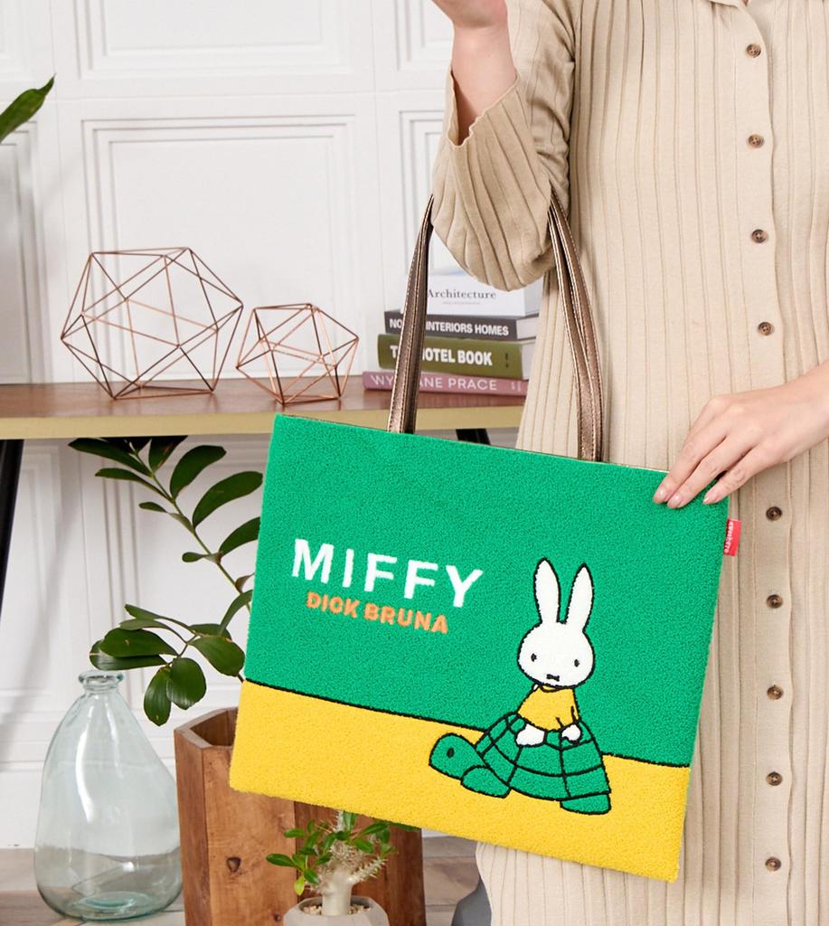 Miffy Tote Bag Brand Lightweight Thin Gusset Shoulder Bag Large Capacity A4 Large Present Gift Zucchero Dick Bruna 62080 [ZUCCHERO] Women's (Light